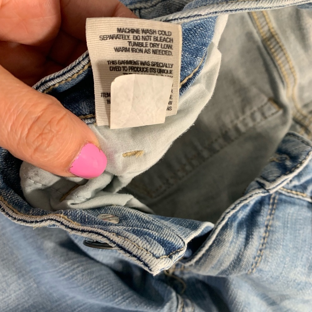 Bullhead | Denim Jeans 11R Distressed Torn Light Wash Stretchy - Picture 6 of 8